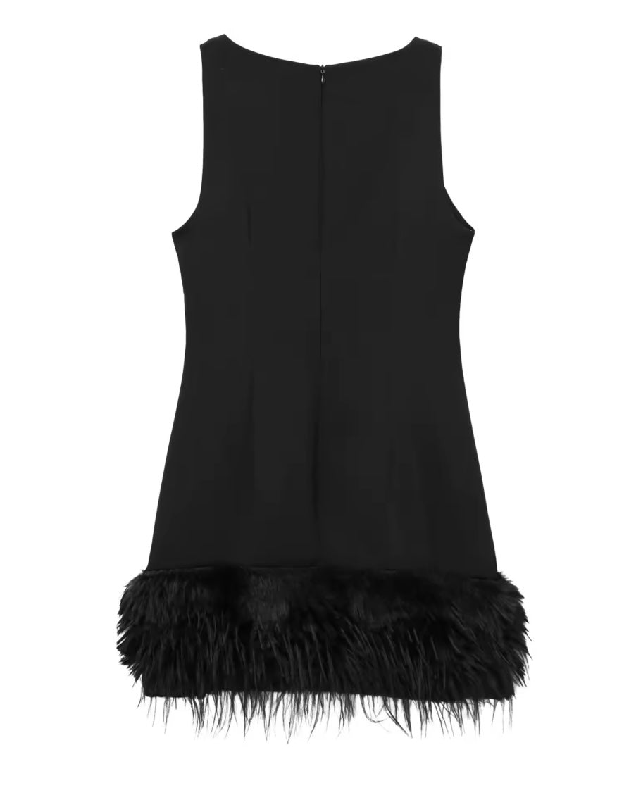 VESTIDO CORTO PLUMAS
